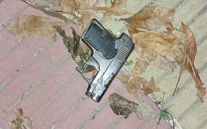 Es menor punible, asaltó un negocio y quedó libre