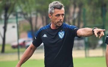 Conmoción en Vélez por el fallecimiento de un integrante del cuerpo técnico de reserva