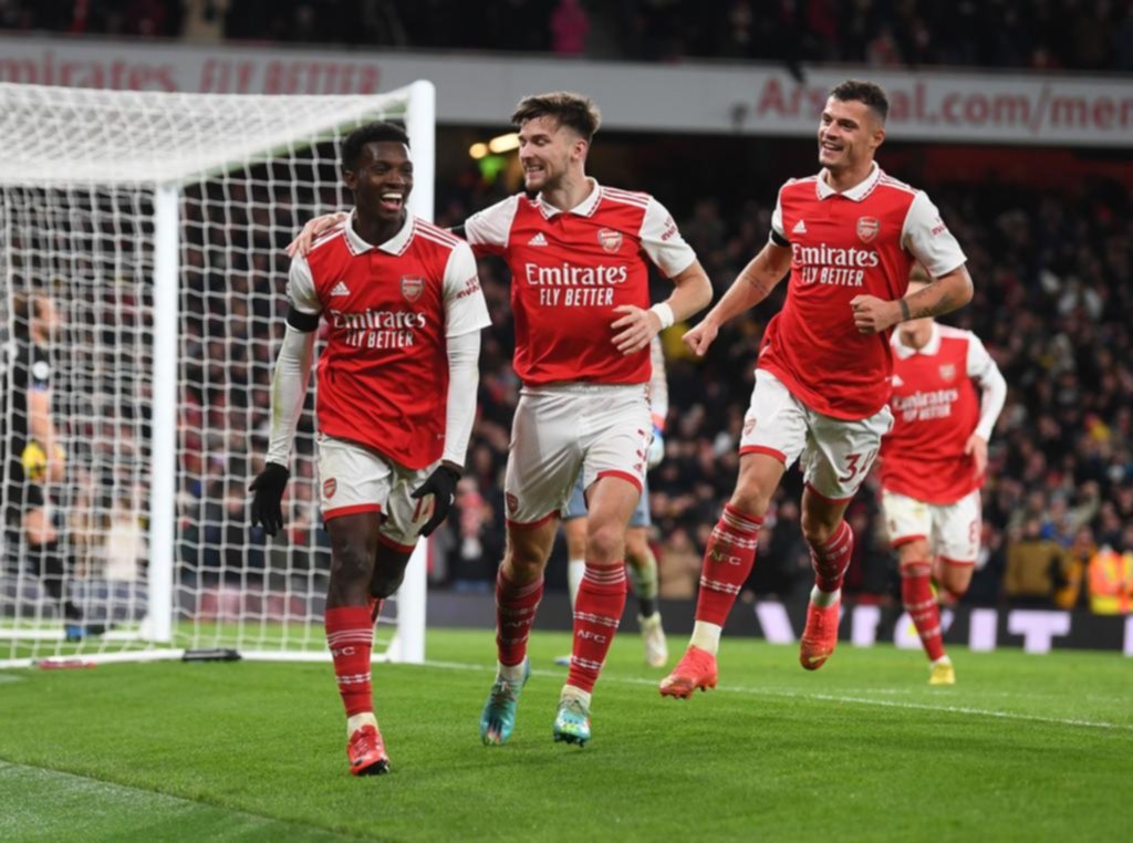 Arsenal se juega sus últimas chances de ganar la Premier