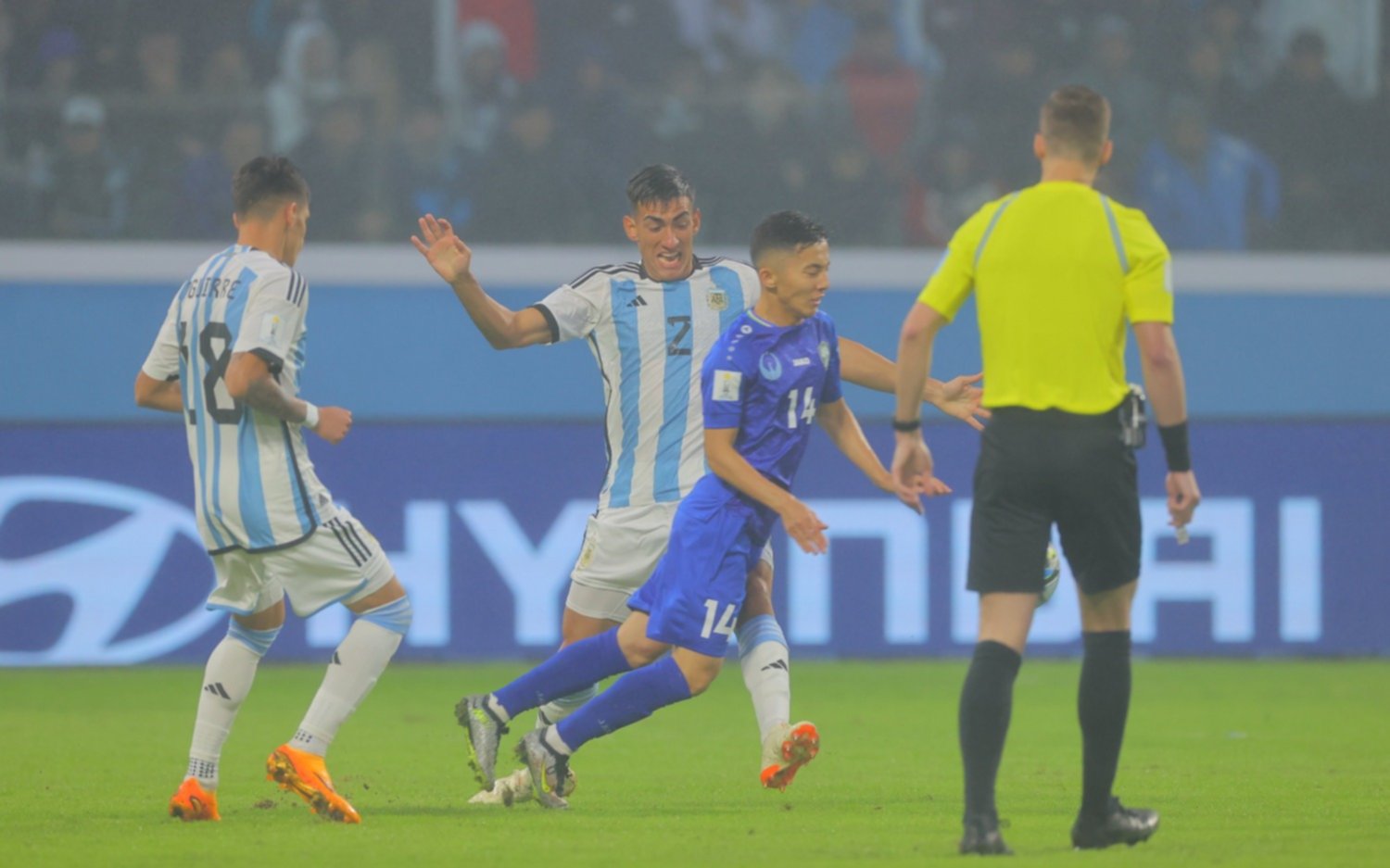 La Selección Argentina consiguió un triunfo valioso ante Uzbekistán en su debut