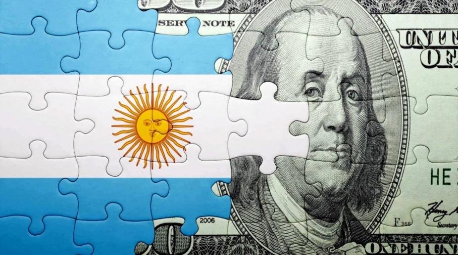 Dolarización o economía bimonetaria (no) es la cuestión en Argentina