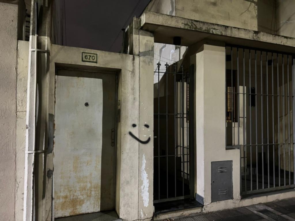 La “carita feliz” que da miedo: millonario robo de “la banda del emoticón”