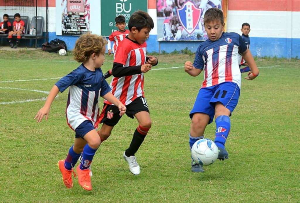 Gimnasia lidera la Zona B de LIFIPA , Unión Vecinal, de Etcheverry, escolta