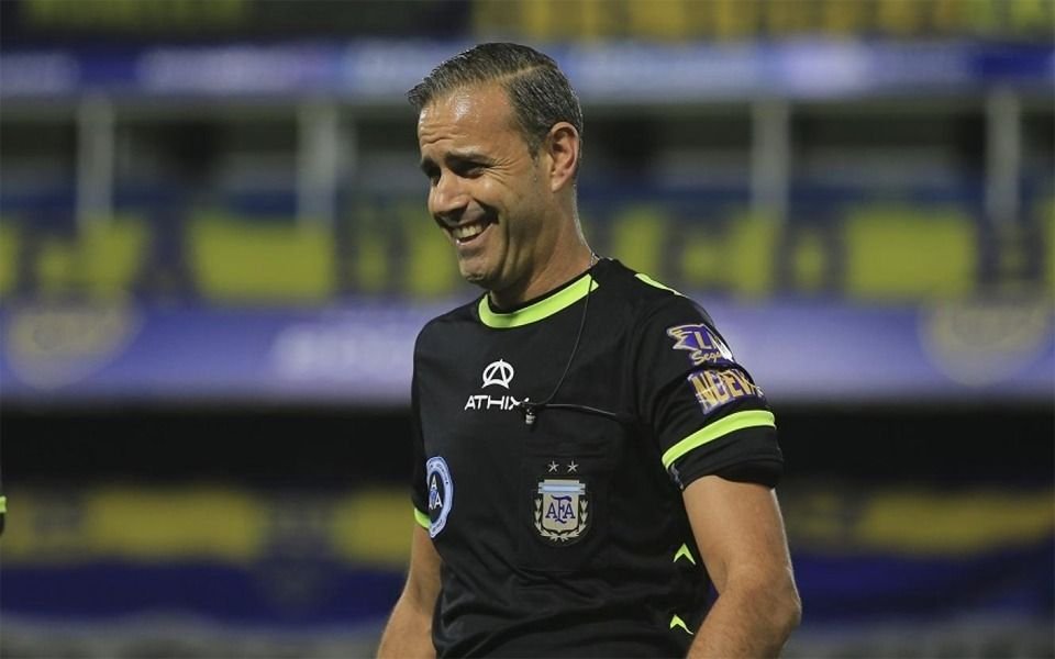 Guardia alta: árbitros para Gimnasia - Sarmiento y Estudiantes - Instituto