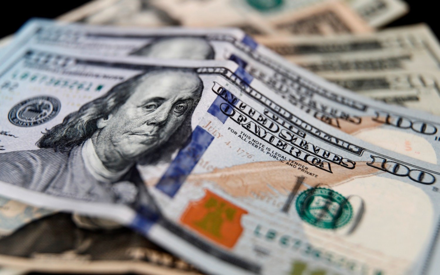 Endurecen el cepo con más controles hacia el dólar