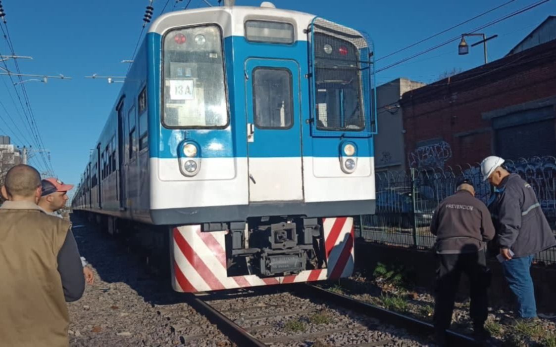 Accidente fatal en las vías de tren Roca en La Plata: se normalizó el servicio
