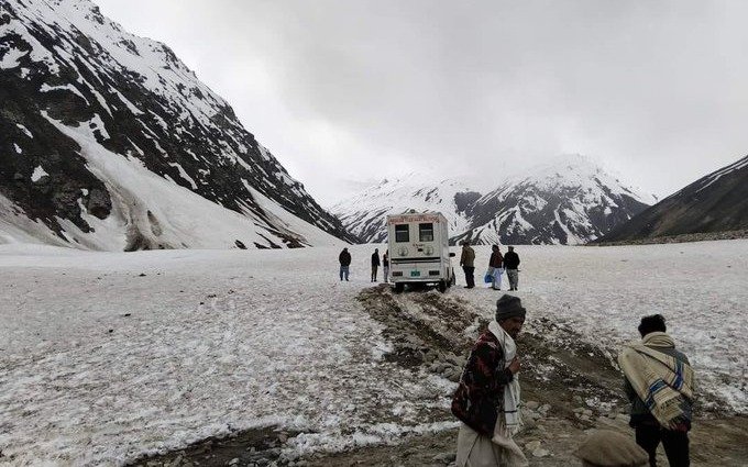 Nueve muertos y 25 heridos por una avalancha de nieve en el norte de Pakistán