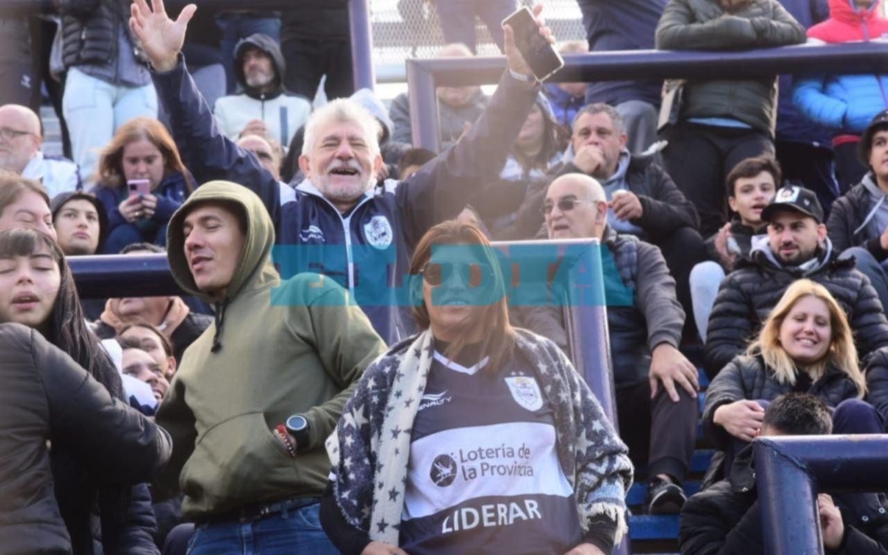 FOTOS | Los triperos desafiaron el horario y coparon el Bosque