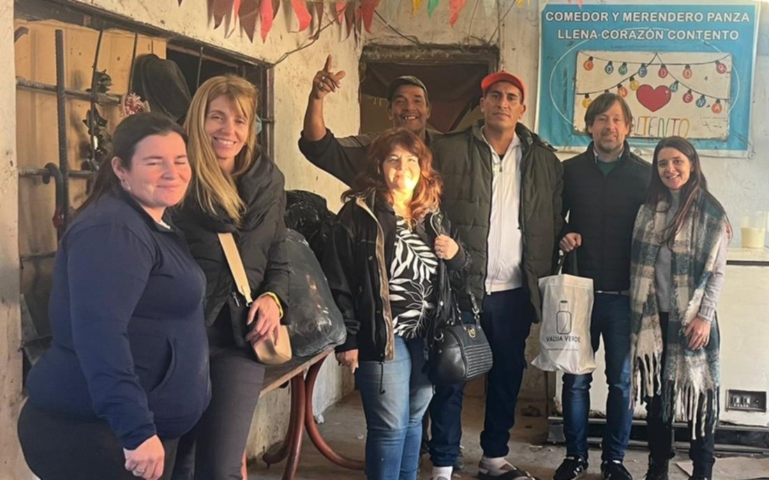 La Plata Solidaria y la Fundación Generando Futuro asisten con abrigo en los comedores de la Región