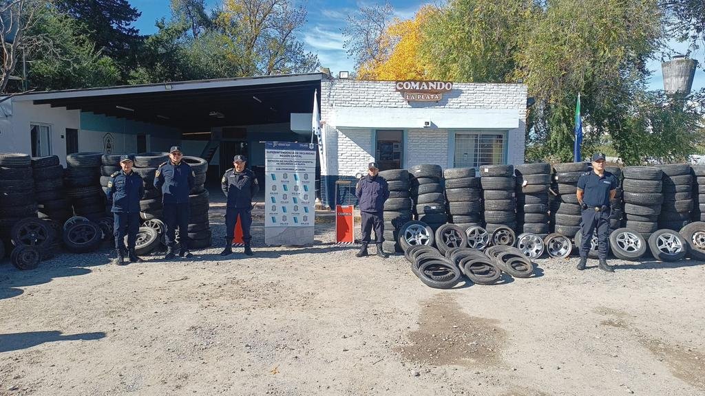 “Le pincharon el negocio”: lo atrapan con gomas y llantas valuadas en $350 millones