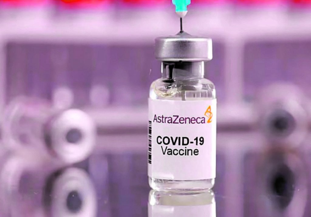 Vacuna de AstraZeneca: la sacan de la venta pero desvinculan la decisión a los efectos adversos