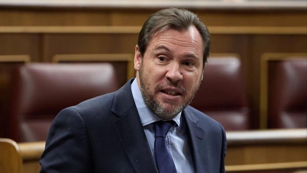 El ministro español admite su “error” por sugerir que Milei se drogaba