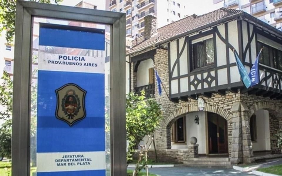Escándalo policial en Mar del Plata: cayó el Jefe Departamental por "asociación ilícita" y "encubrimiento"