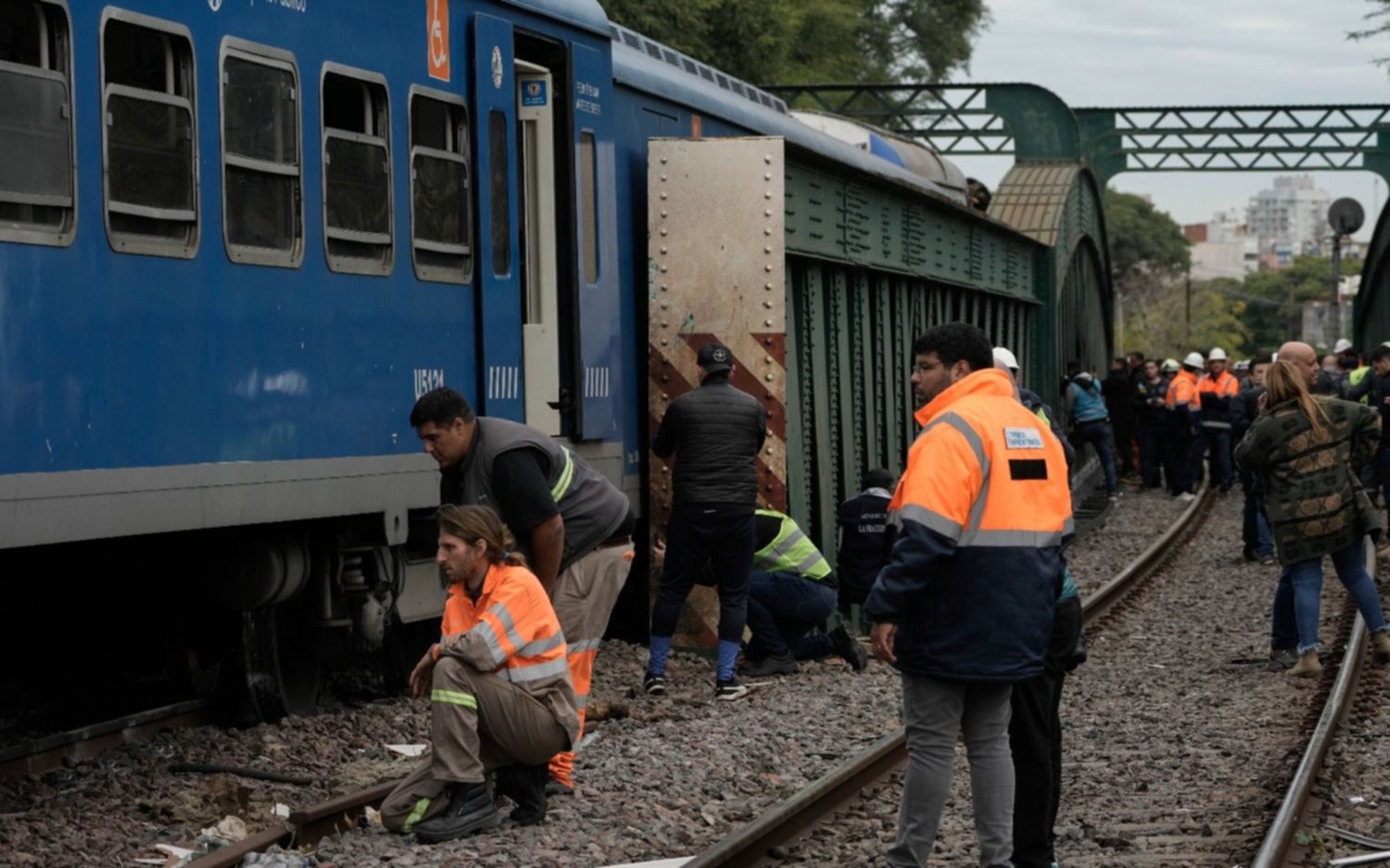 Choque de trenes: las hipótesis del accidente que dejó casi un centenar de heridos