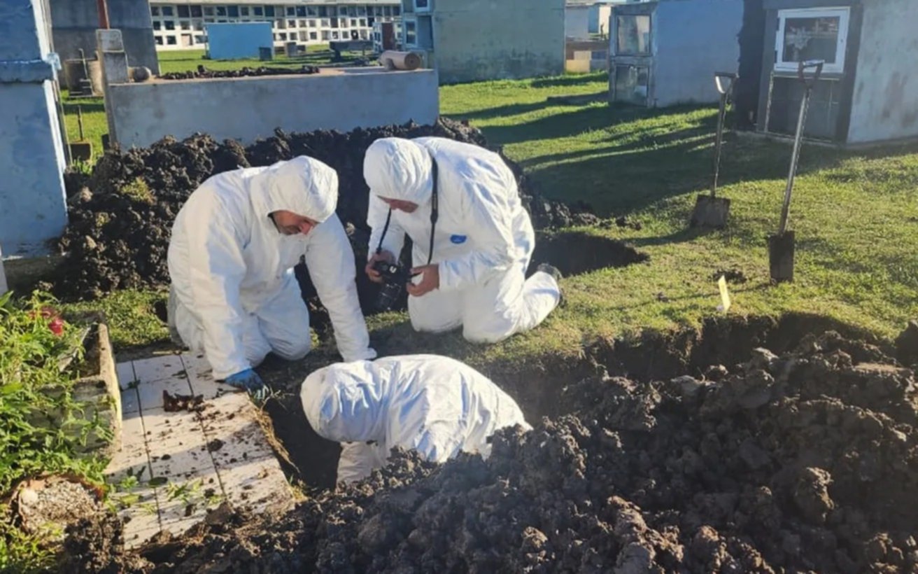 Caso Miguel Bru: realizaron exhumaciones en el cementerio de General Lavalle 