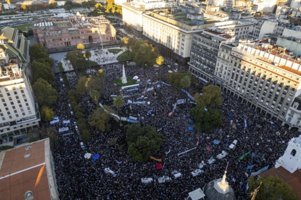 ¿Es posible pensar una Argentina sin educación?: la cruel ausencia en el Pacto del 25 de Mayo
