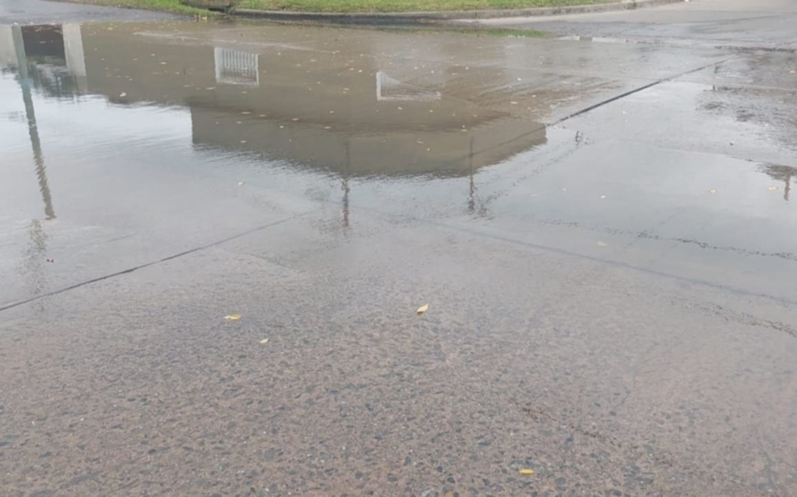 En Ringuelet, una zona inundada “de cordón a cordón”