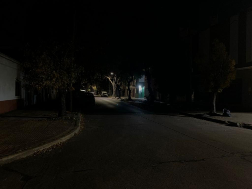 Oscuridad casi absoluta en la zona de 15 y 36
