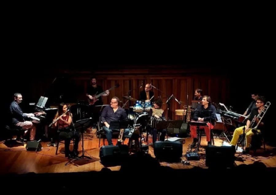 En City Bell, toca la Orquesta Atípica Segundo Tiempo