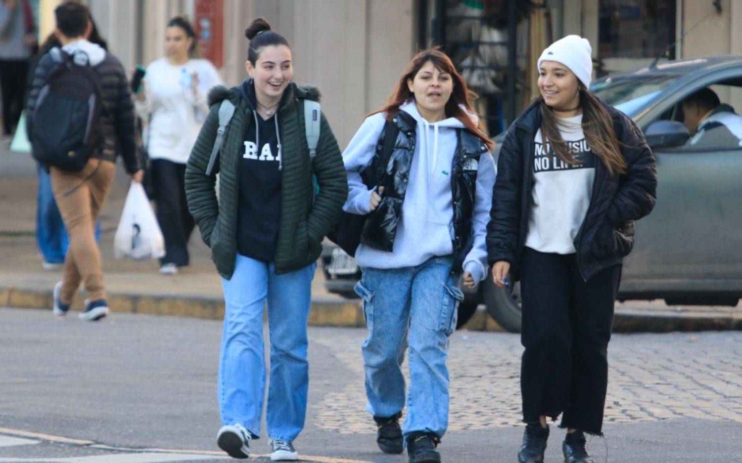La Plata bajo Nivel Amarillo por bajas temperaturas: cómo seguirá el clima según el SMN en las próximas horas