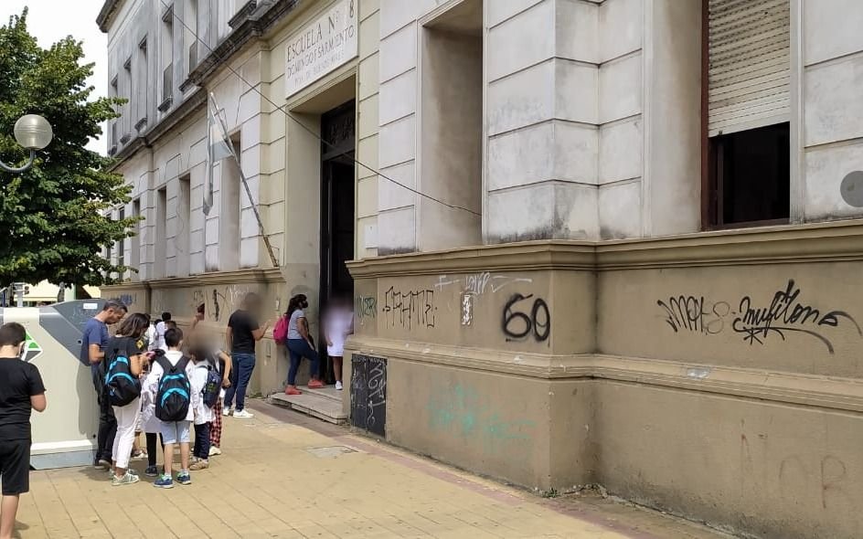 Docentes: por categorías, cómo quedan los sueldos "de bolsillo" con la oferta que hizo la Provincia 