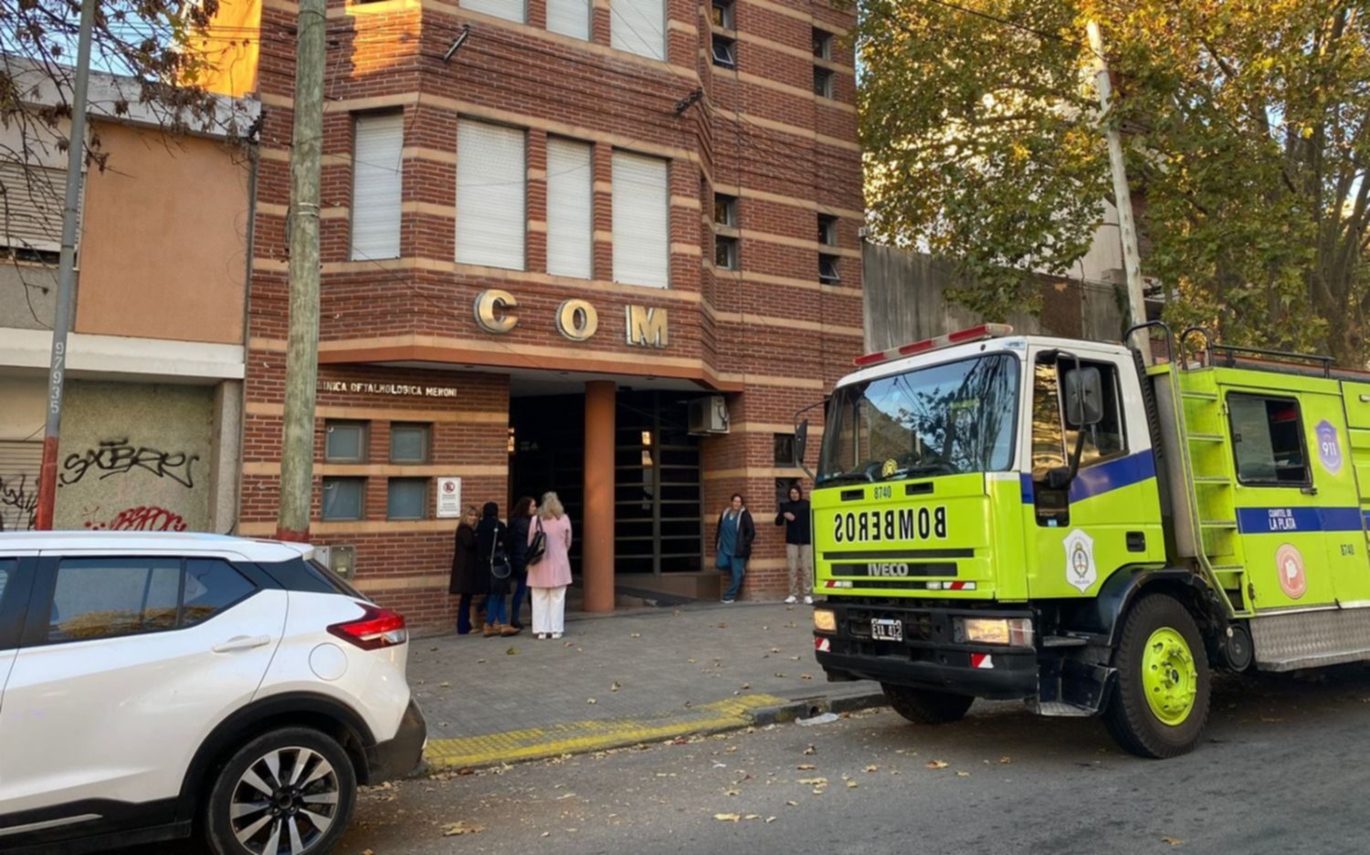 Revuelo en un barrio de La Plata por una fuga de gas en una clínica