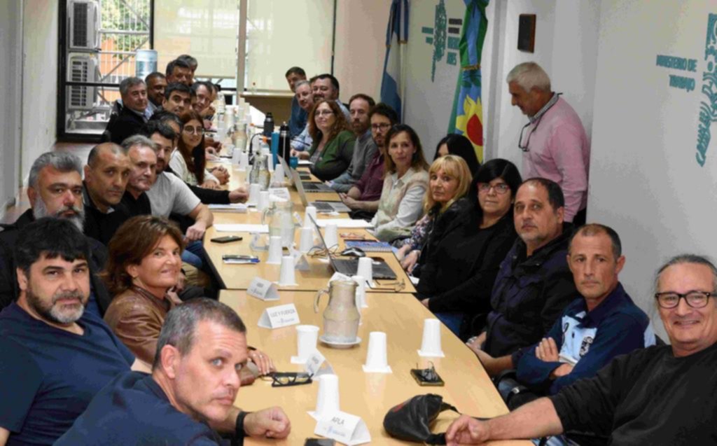 Suba salarial del 7,5% para los estatales desde mayo