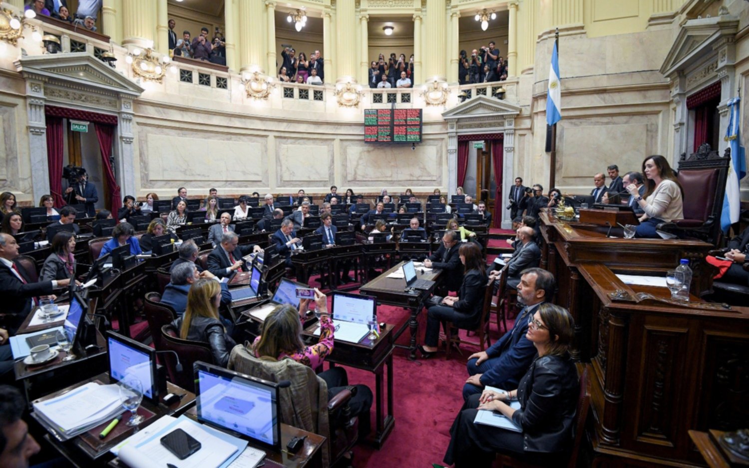 Ley Bases y el paquete fiscal: el oficialismo buscará concretar el dictamen esta semana