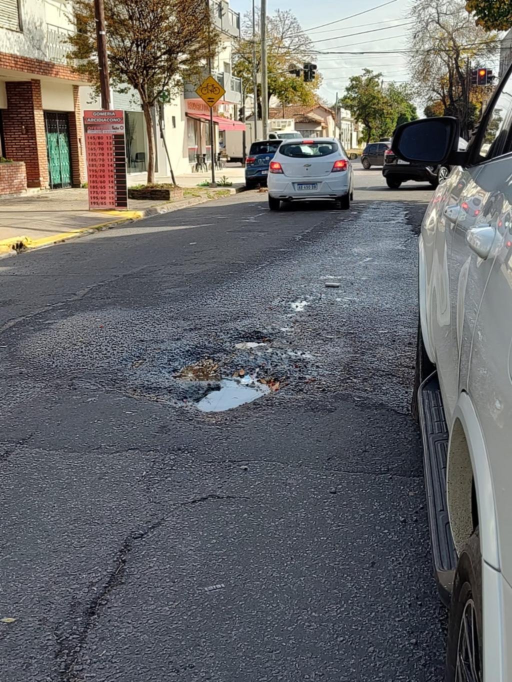 Pozos peligrosos en calle 21 entre 42 y 43