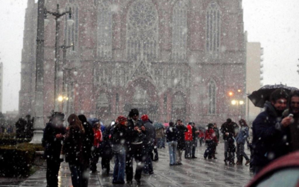 Nieve en Buenos Aires ¿cuáles son las chances de que llegue a La Plata