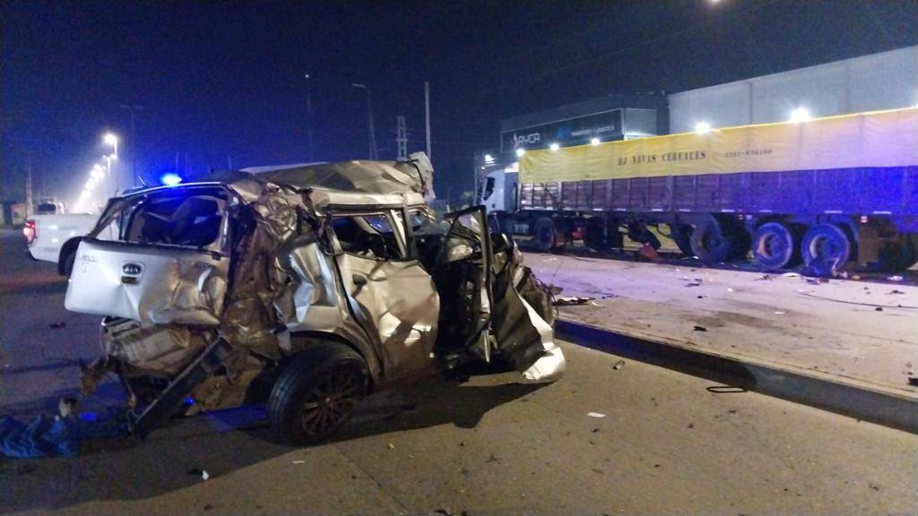 Tránsito “descontrolado”, muerte y dolor en La Plata: qué se sabe del accidente en la 520 y quién era la víctima