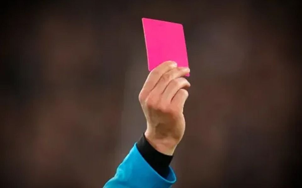 Conmebol anunció el uso de la tarjeta rosa en la Copa América: qué es y cuando se aplica