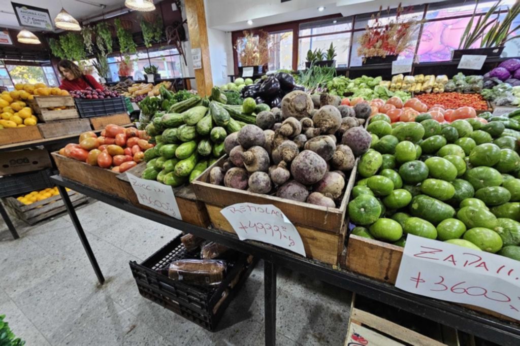 Con 10 mil pesos, ni una bolsa: morrón y zapallitos a precios de parrillada