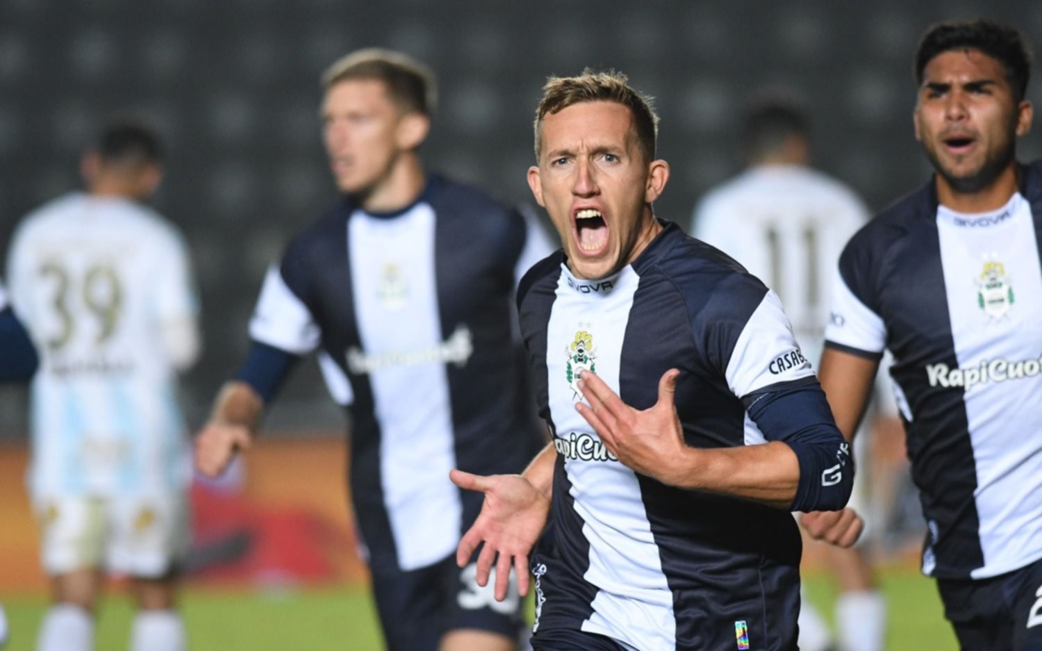 Ganó Gimnasia 2 a 1 ante Atlético Tucumán y se metió en octavos de final de la Copa Argentina