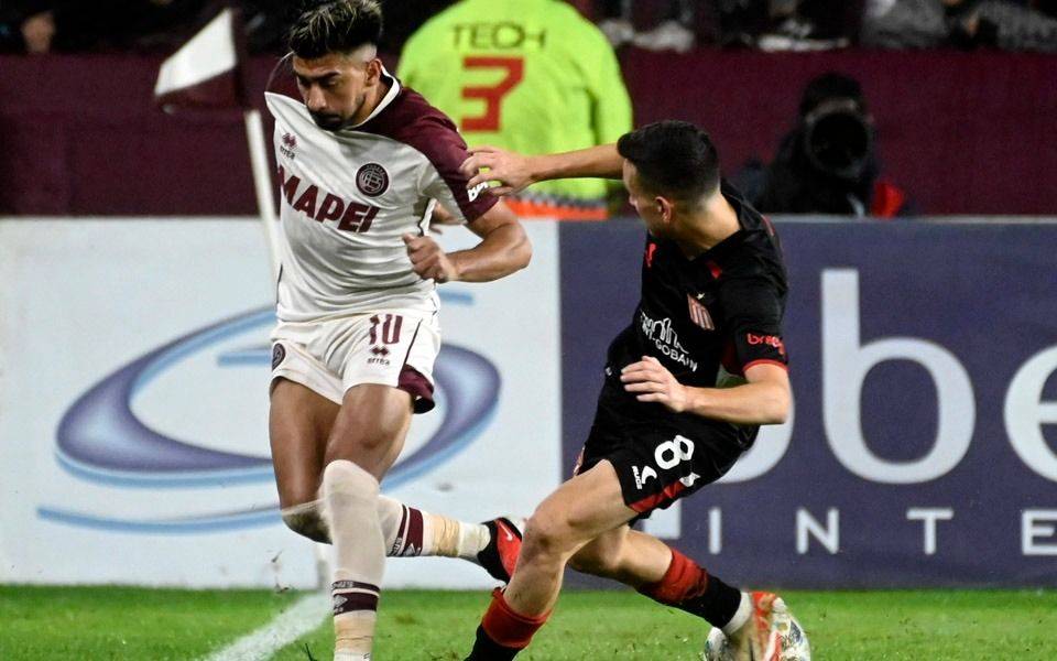 A horas del partido frente a Estudiantes, Marcelino Moreno sufrió un violento robo en su casa