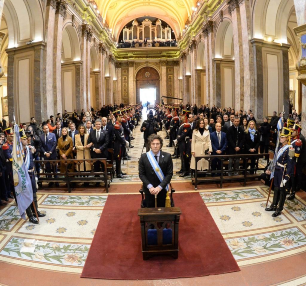 Milei en el Tedeum: no saludó a Posse y su partida parece sellada