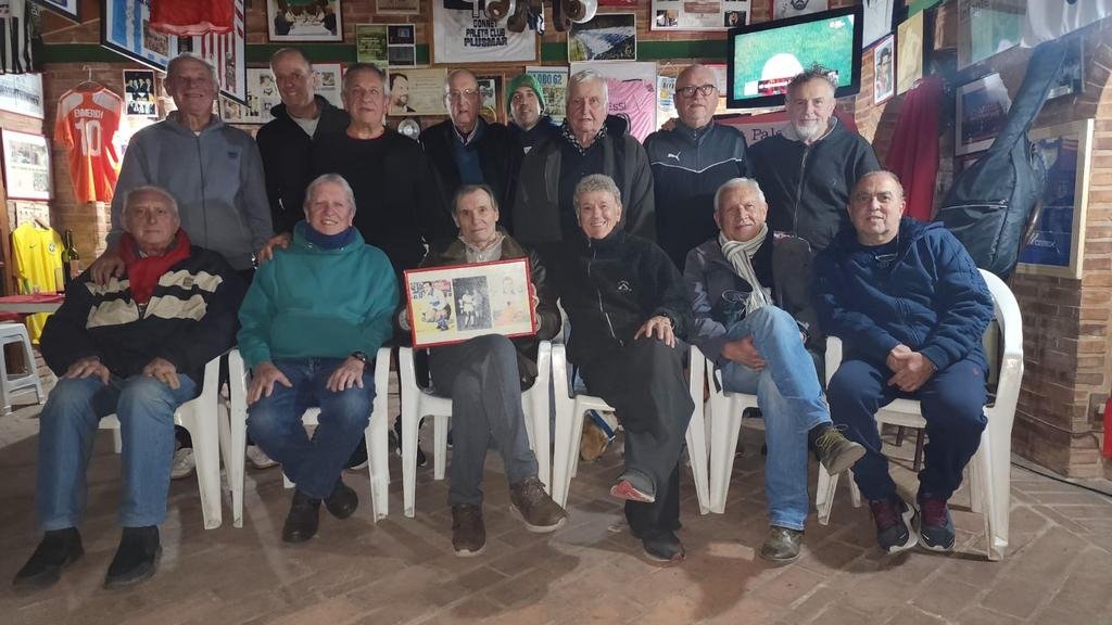 Homenaje del Gonnet Paleta Club a la memoria del querido Diego Bayo