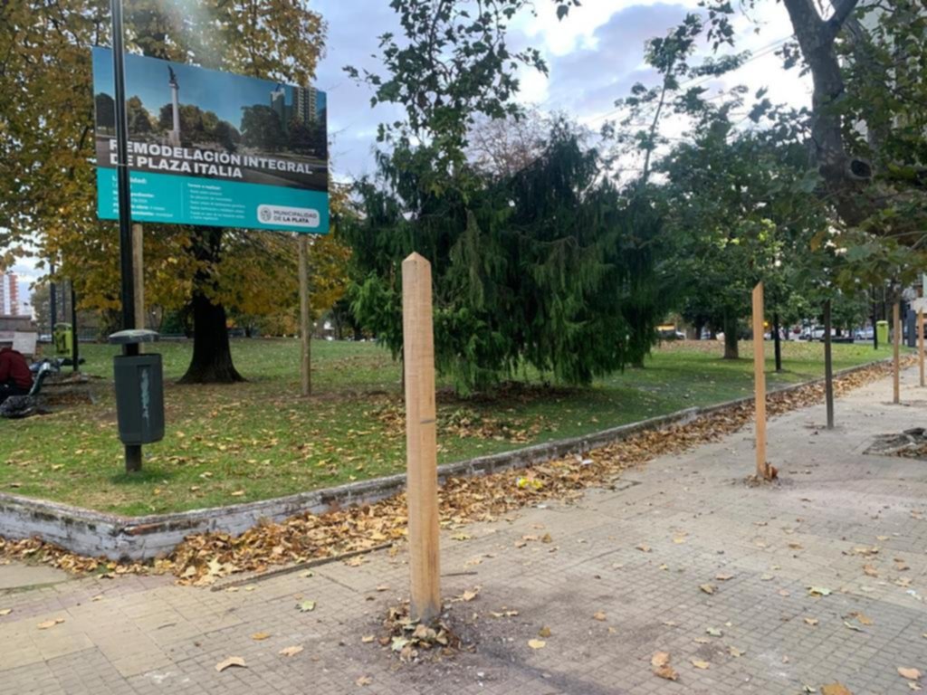 El monumento de Plaza Italia desanda sus pasos de hace unos 70 años