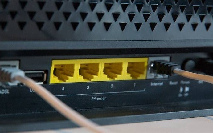 Vecinos de Los Hornos reclaman no tener servicio de telefonía e internet y aseguran "estar desconectados del mundo"