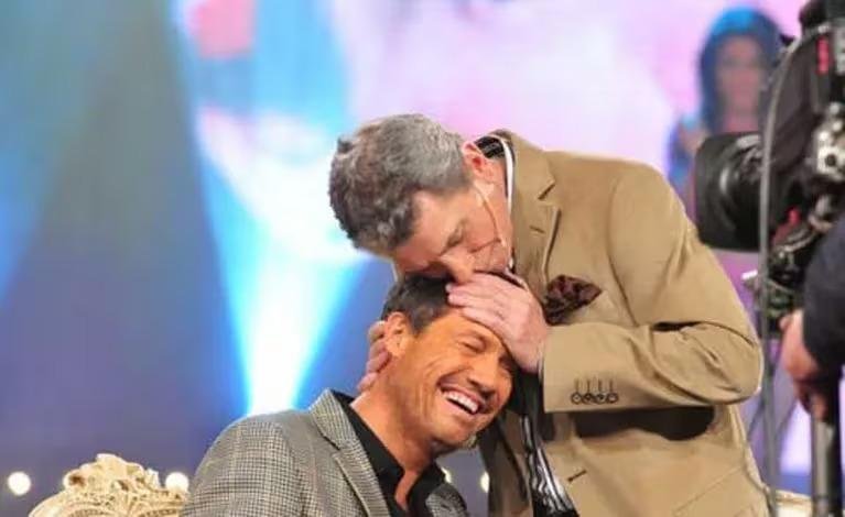 “Ni apoyo ni amor”: la viuda de Badía “mató” a Tinelli