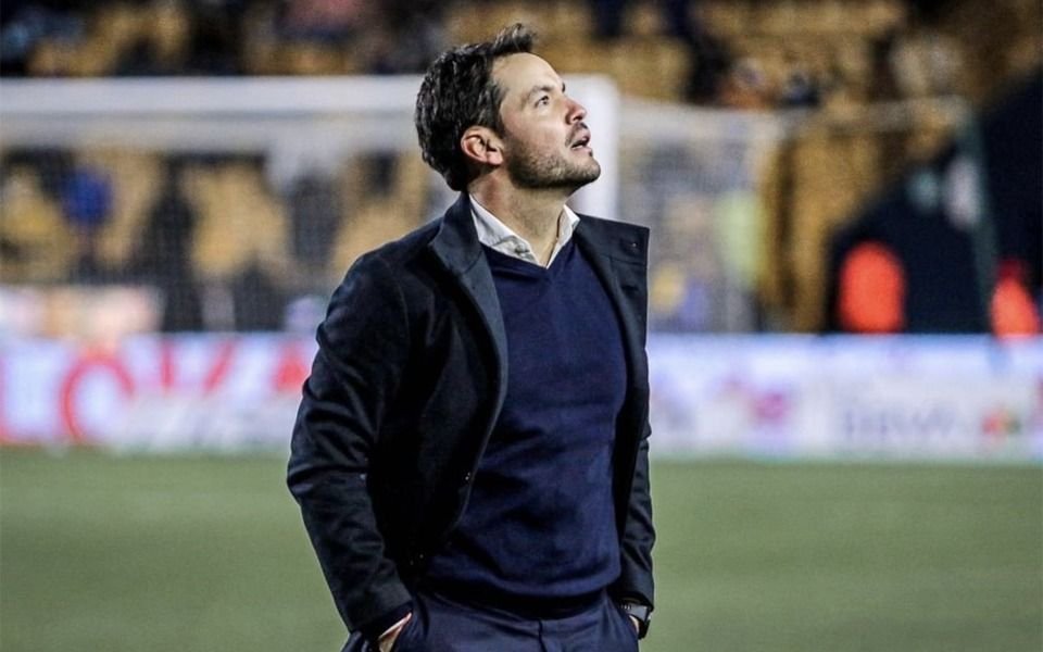 Confirmado: Nicolás Larcamón, el platense "de arquitectura" elegido para ser el técnico de Independiente