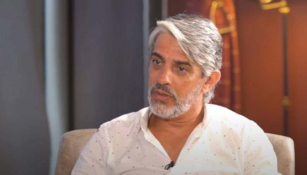 Echarri: “Cambio dólares para llegar a fin de mes”