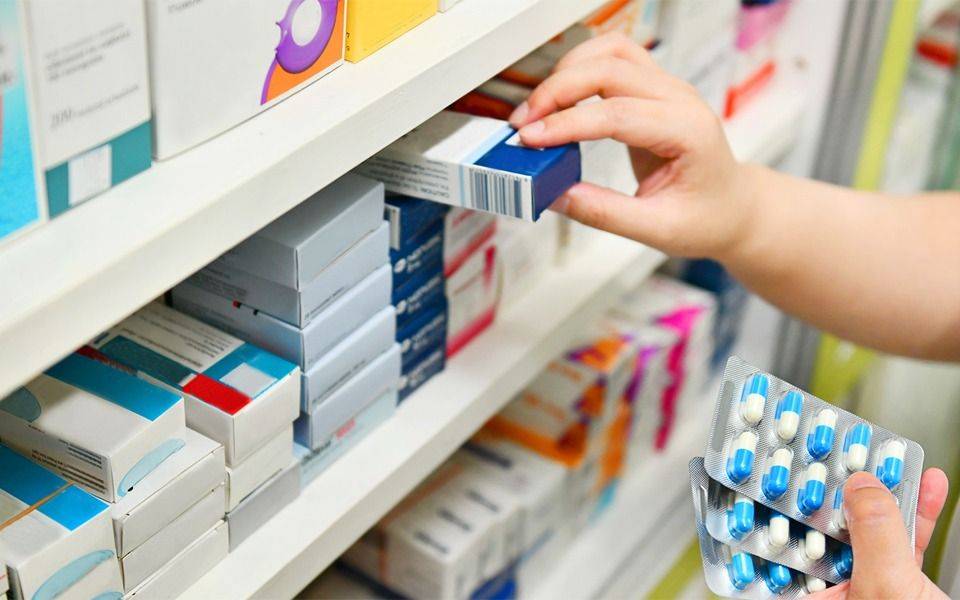 Lanzan campaña para que los remedios solo se compren en farmacias