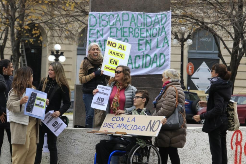 Protesta por prestaciones en el área de discapacidad