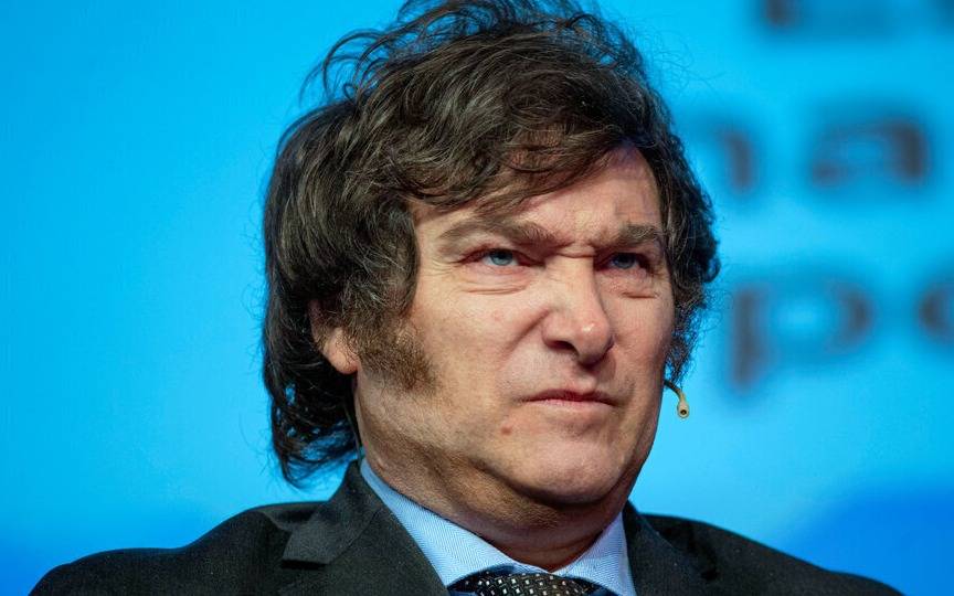 Milei y otro día de furia contra la prensa desde las redes sociales: "No odiamos lo suficiente a los periodistas"