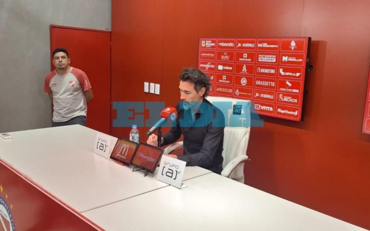 Eduardo Domínguez, tras la derrota ante Argentinos habló de los rumores de salida: "En ningún momento se me cruzó por la cabeza"