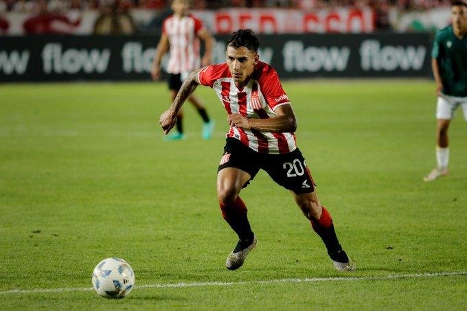 Eric Meza sufrió un golpe y se encienden las alarmas en el León