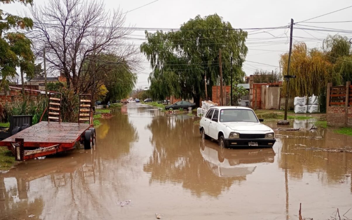 Berisso, tras las lluvias: calles inundadas y vecinos que no pudieron ir a trabajar