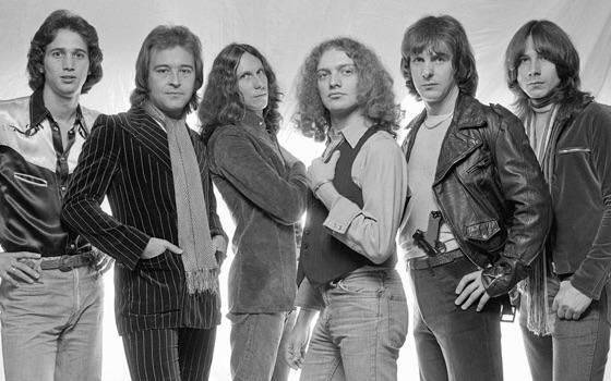 Foreigner viene al país y se despide: esta noche sonarán sus éxitos en su honor