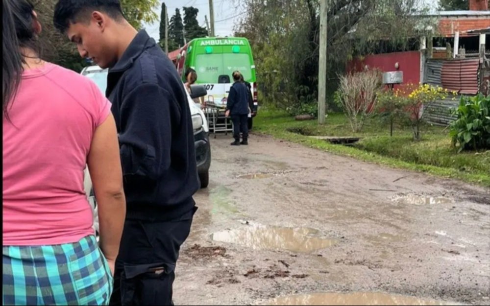 Policías héroes en Arturo Seguí: ayudaron a dar a luz a una joven